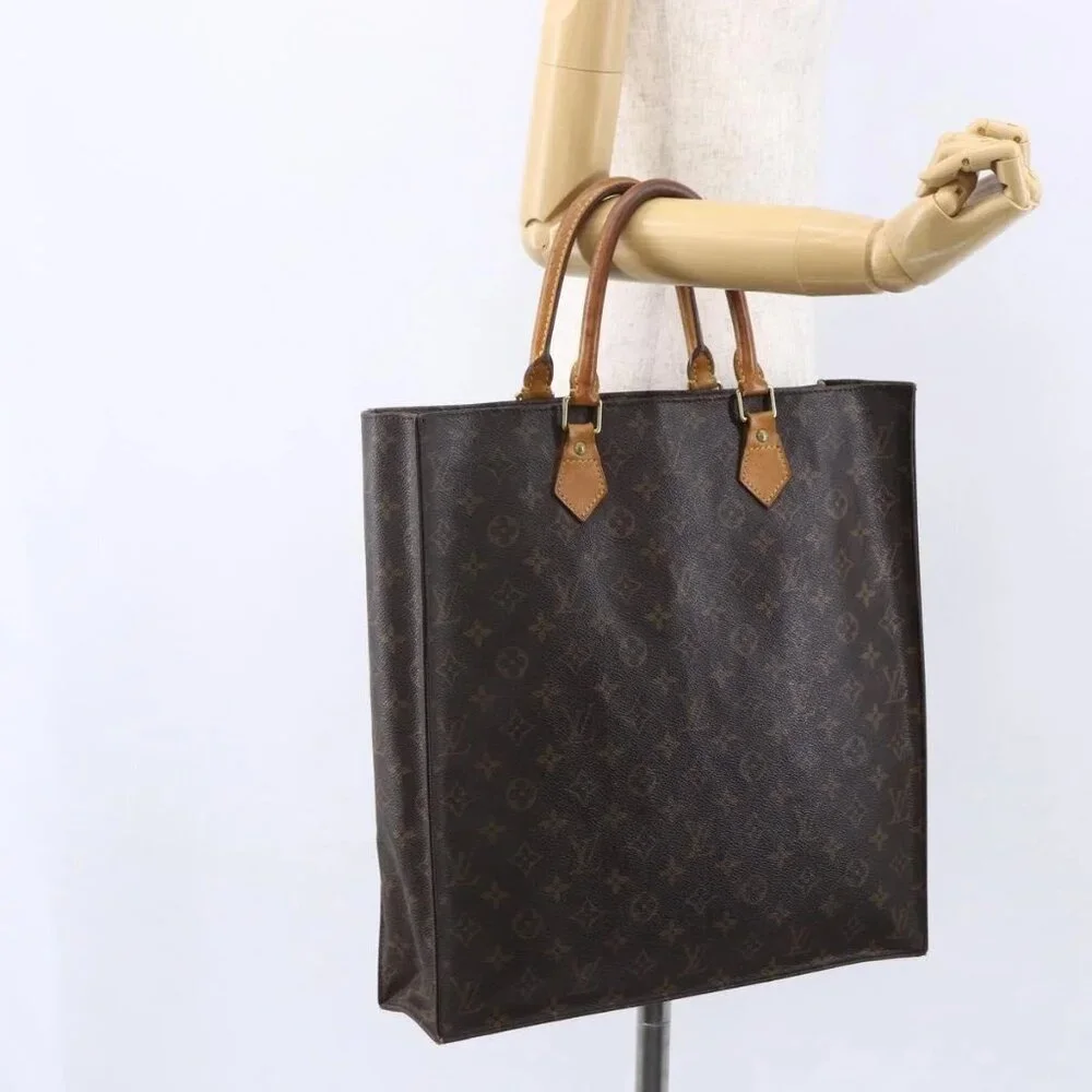 LOUIS VUITTON Monogram Sac Plat Hand Bag